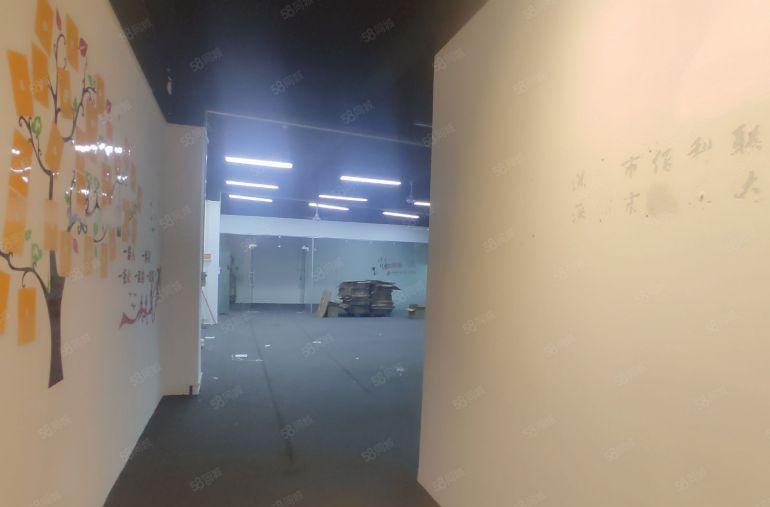 龙华清湖花半里附近精装修厂房350平 带办公室仓库