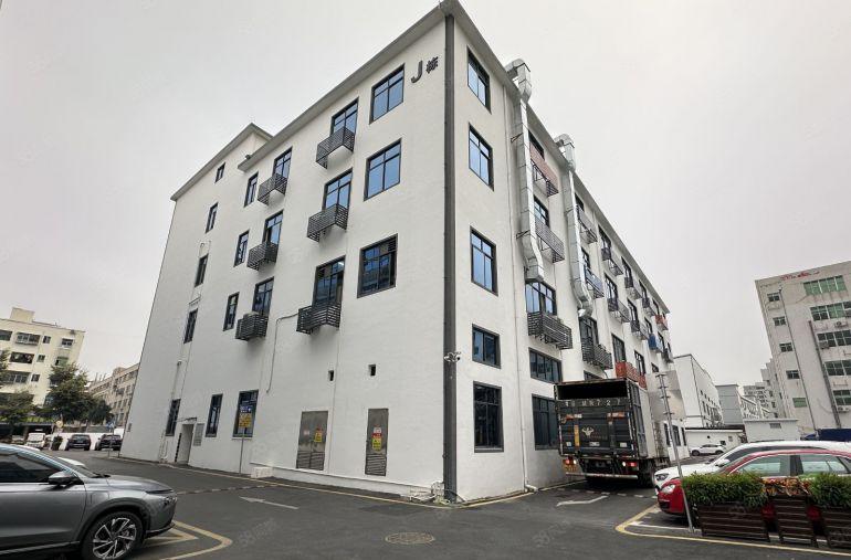 100至1600平龙华油松工业园厂房仓库出租，层高7米带阁楼