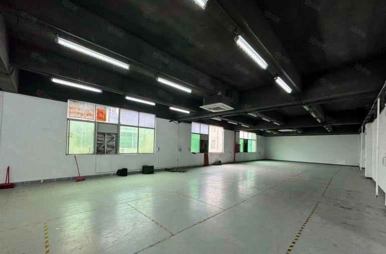 龙华大浪浪口原房东300平厂房仓库出租 电梯口 方便上下货