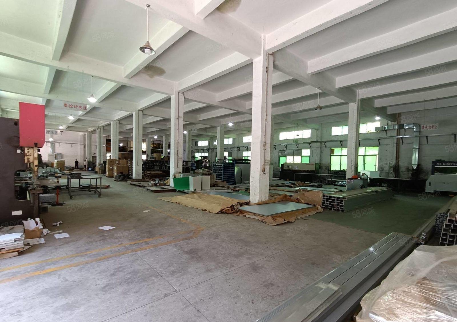 原房东直租 观澜地铁口旁一楼900平厂房带办公室100平起分