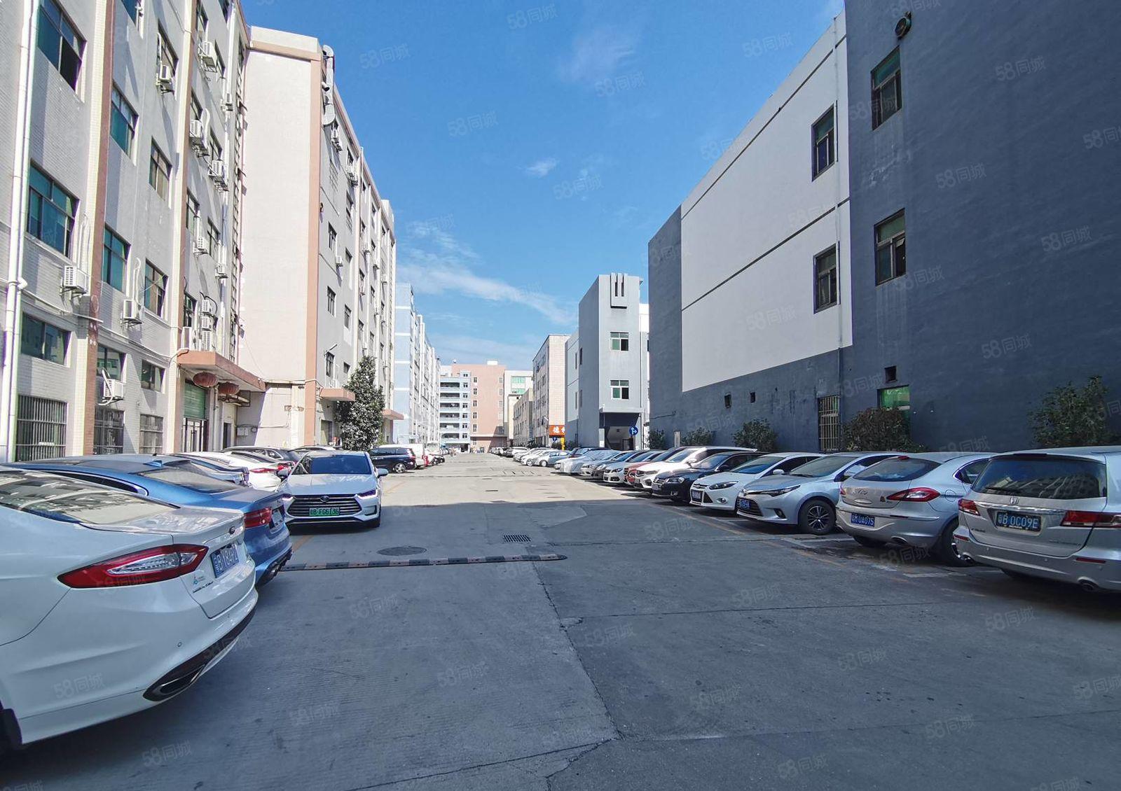 观澜樟坑径下围工业区楼上单层1200平方带装修厂房出租