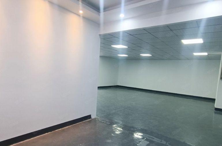 龙华油松精装修厂房412平出租 带办公室 拎包入住