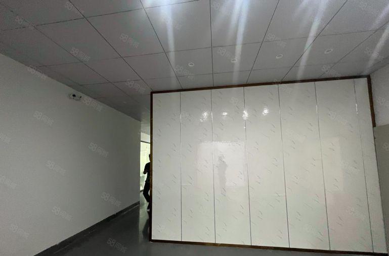 观澜大和工业园整层1300平方精装厂房仓库办公室出租可分租