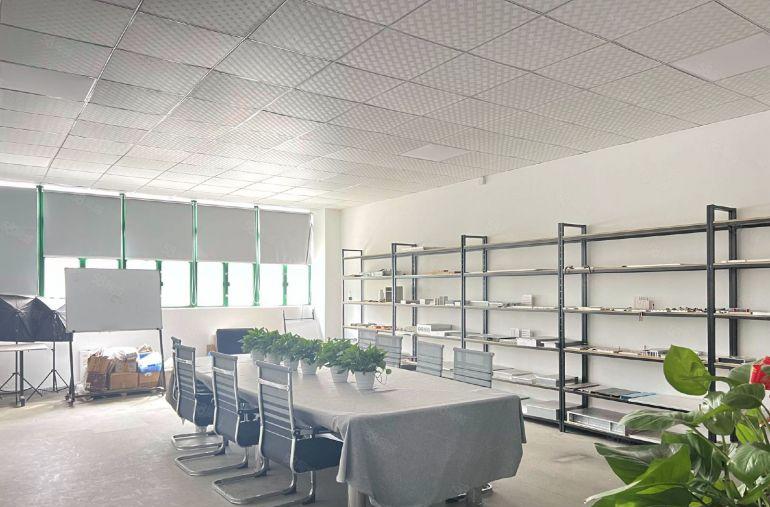 200平起龙华大浪商业中心精装修原房东厂房出租商业配套齐全