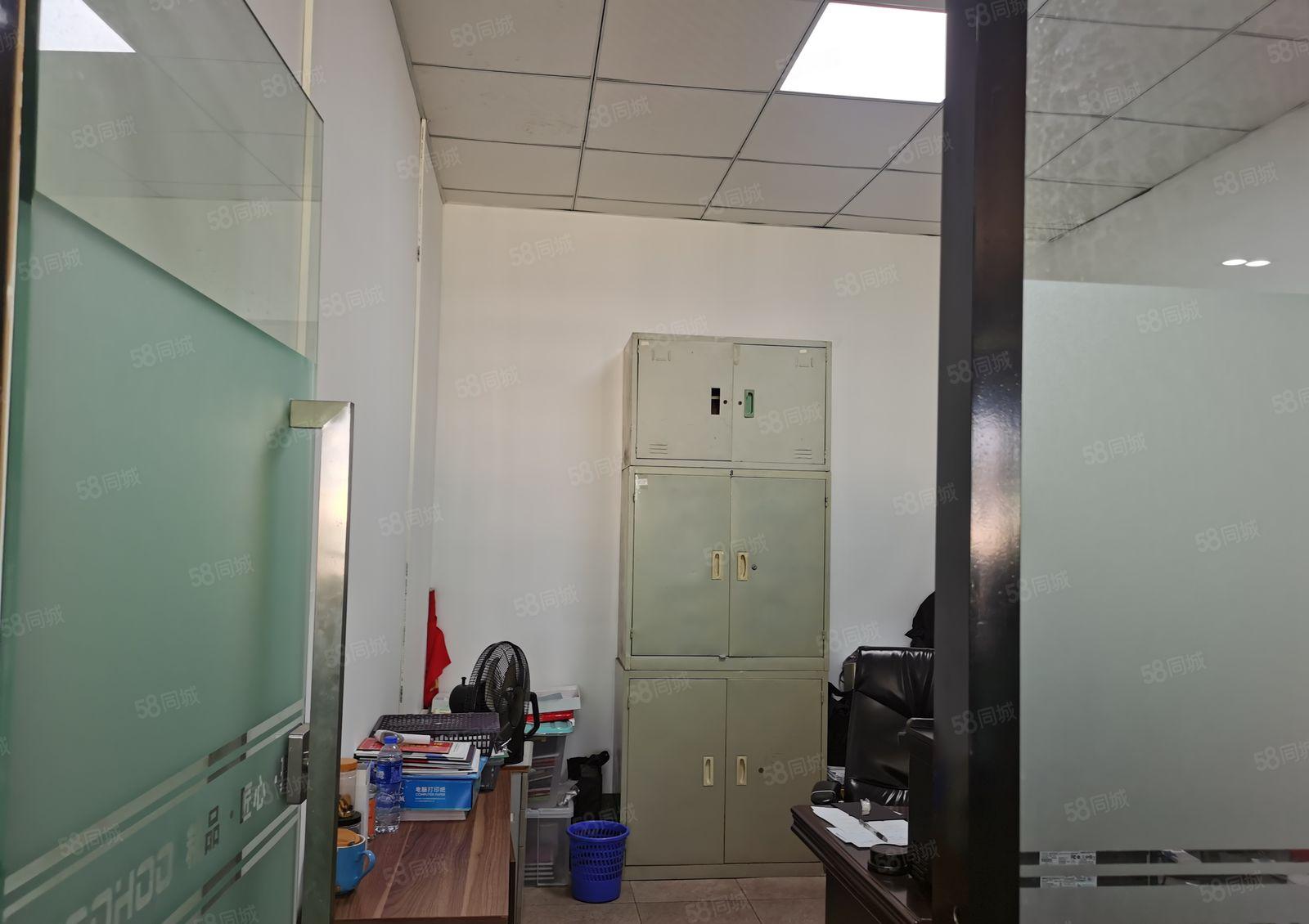龙华区福城街道五楼500平方，带装修，水电齐全，厂房出租