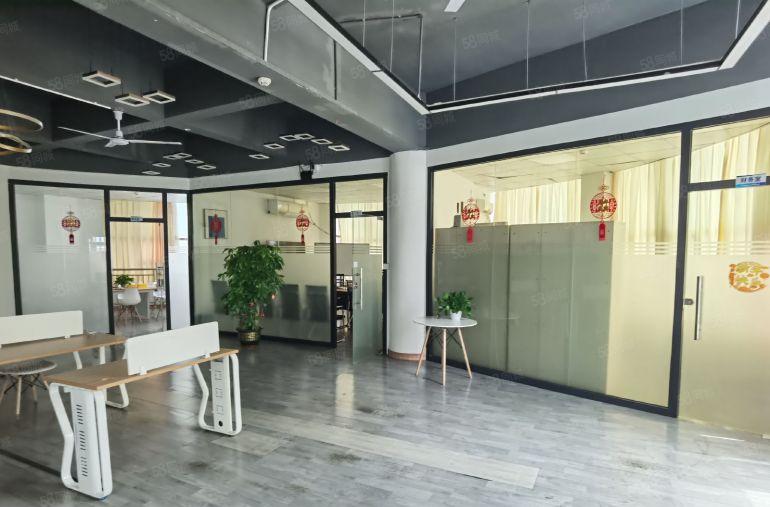 观澜章阁花园式厂房精装修出租1800平方，原房东直租大可分租