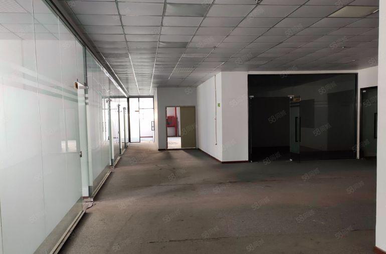 观澜2280平方精装修厂房业主直租，首月租金减百分之10