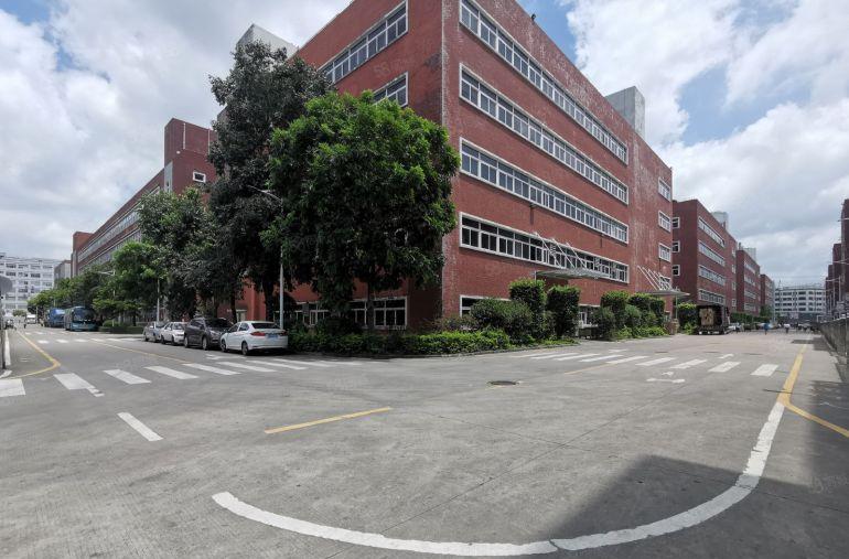 龙华中心原房东楼上特价厂房1050平精装带装修全新地坪漆