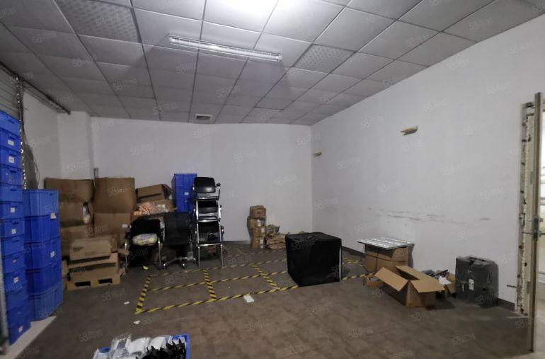 大浪红本厂房500平精装修带办公低价出租