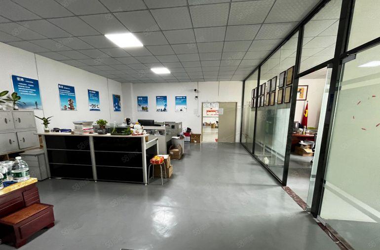 观澜樟坑径轻轨站边400平精装修研发办公室厂房仓库出租