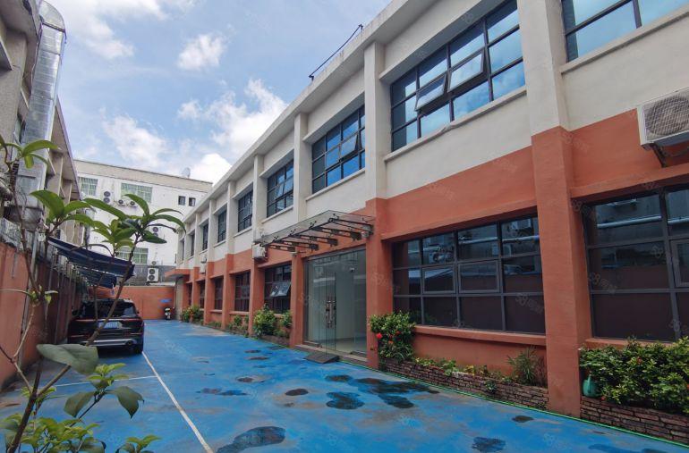 龙华地铁口50米抖音直播电商独院2000平厂房精装修厂房出租