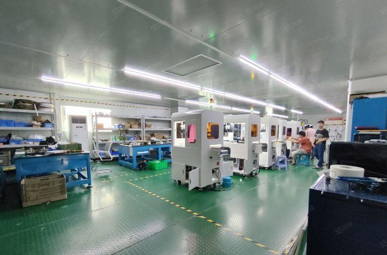 观澜梅观高速口原房东红本三楼1300平实际面积出租，带精装修