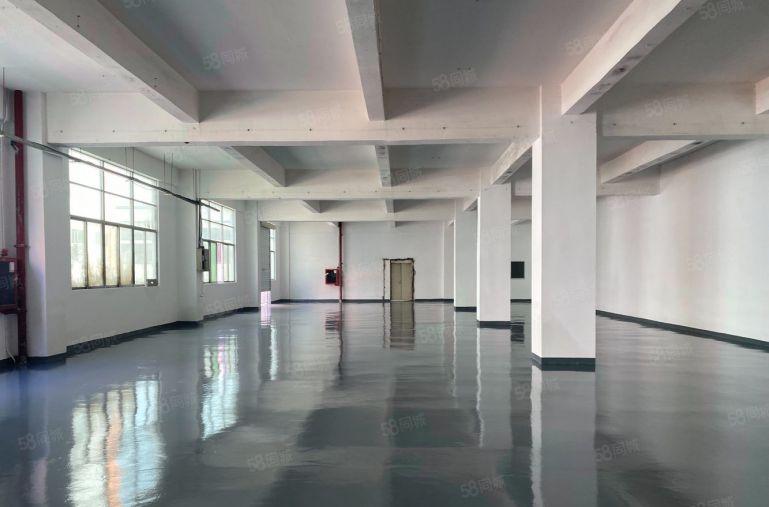 租金22元全包。龙华大浪原房东厂房仓库880平出租，全新地漆