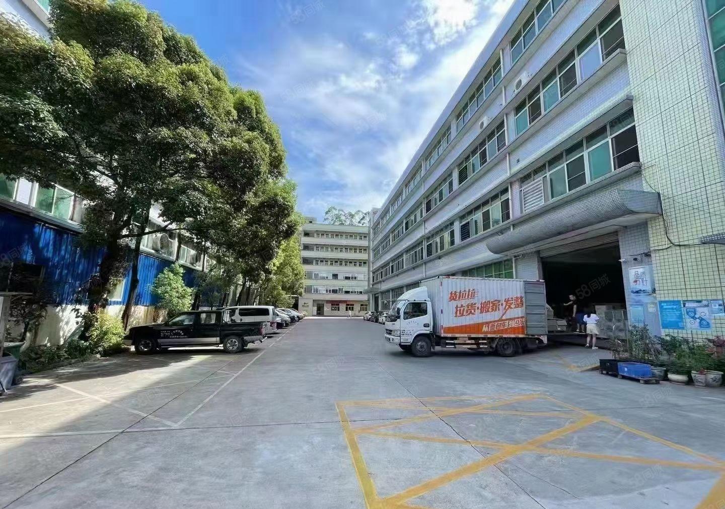 可大小分租！观澜新田工业园二楼1600平精装独院厂房出租