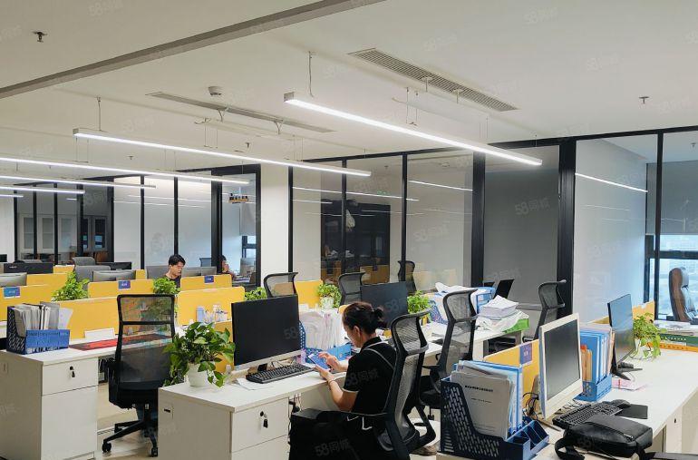 龙华清湖地铁站原房东厂房办公室出租精装1200平家私空调齐全