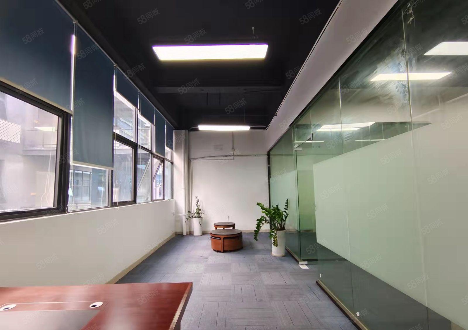 龙华油松万众城附近楼上176平精装办公厂房出租