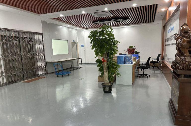 观澜章阁工业园楼上厂房950平豪华精装修200平起租电商仓库