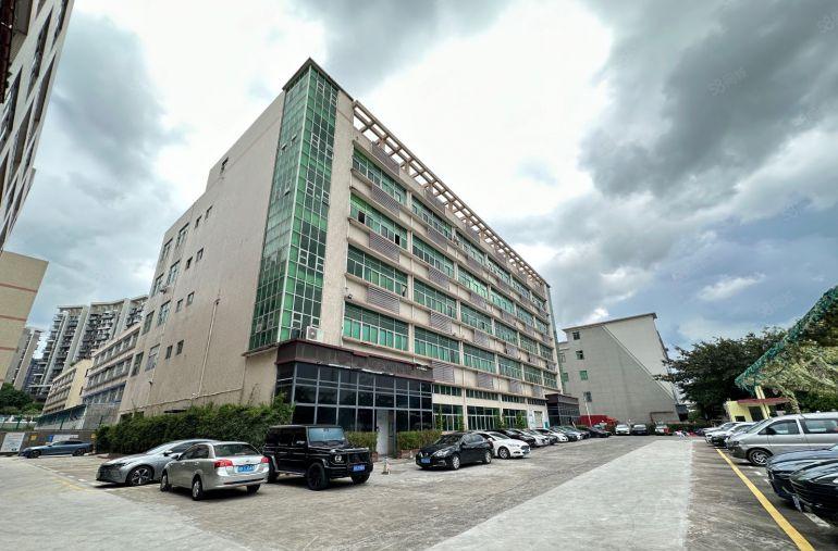 龙华观澜地铁口旁路上精装修大小可分租厂房出租