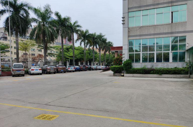 龙华大浪原房东精装850平厂房出租，现成装修办公生产仓库