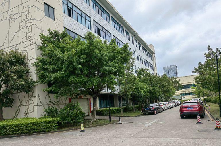 龙华大浪原房东楼上精装修水电到位1000平办公室仓库厂房出租