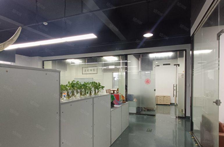 龙华21元500平竹村地铁口楼上仓库出租