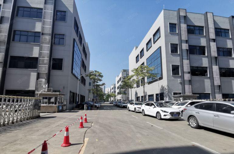 龙华大浪1600平原房东独门独院独栋红本厂房出租可分租无公摊