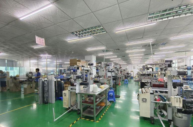 龙华元芬工业园2200平厂房仓库出租带装修无需转让费空地大