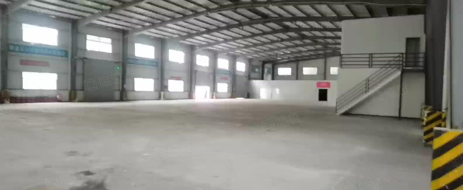 龙华清湖附近 面积2200平 层高8.5 适合做羽毛球等体育