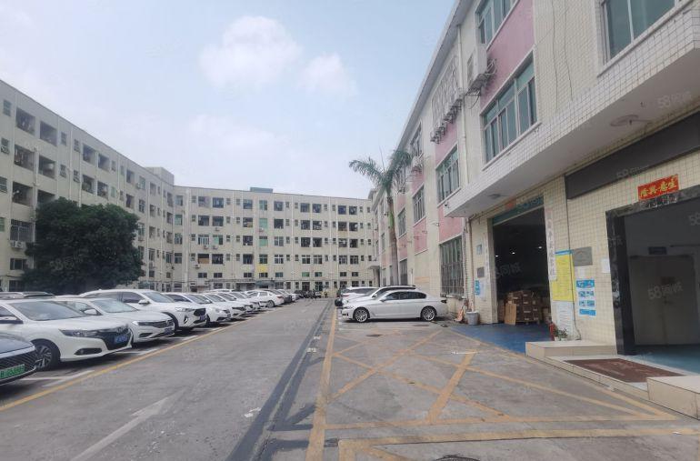 观澜大富工业区楼上厂房出租单价22平米水电齐全简单装修