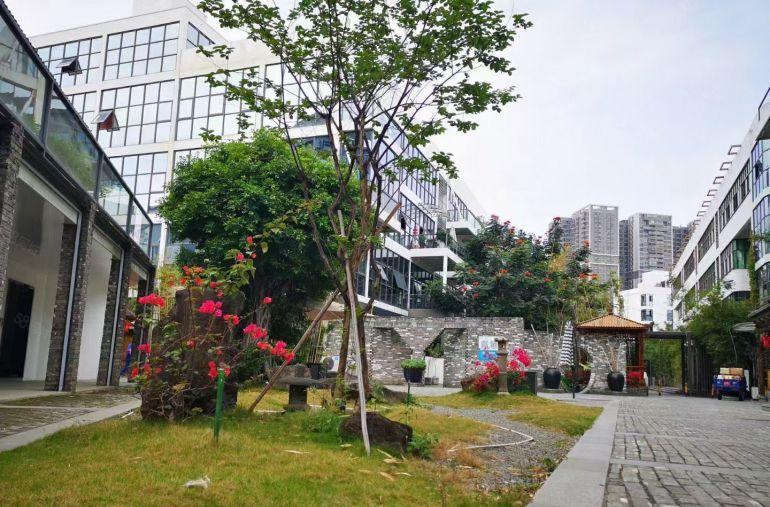 深圳龙华油松花园式独门独院一楼厂房1200平方出租带豪华装修