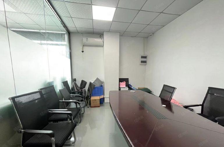 原房东龙华大浪阳台山东地铁站楼上1200平厂房实际面积出租