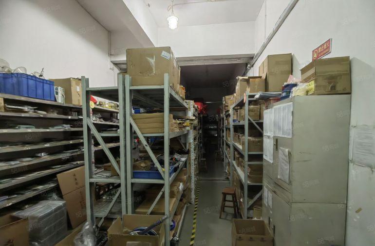 龙华汽车站精装修低价厂房出租200平500平仓库出租可分租