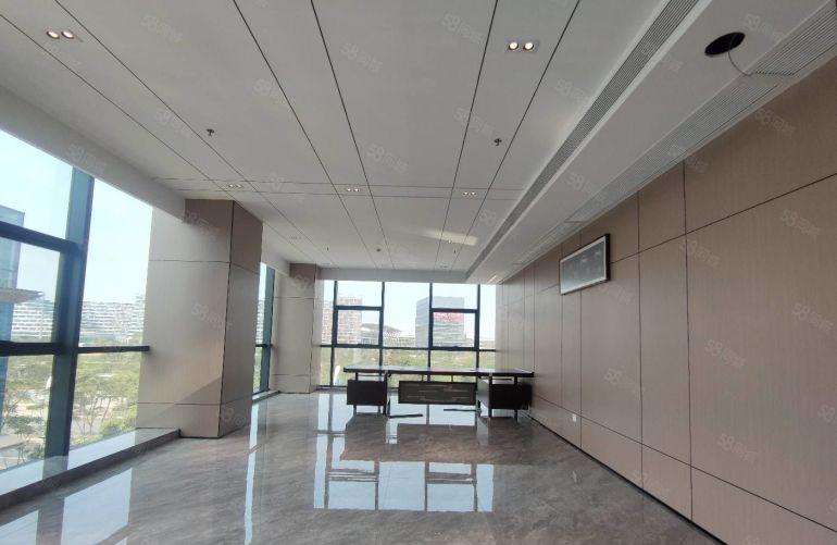 25元龙华清湖地铁口附近560平精装现成办公室