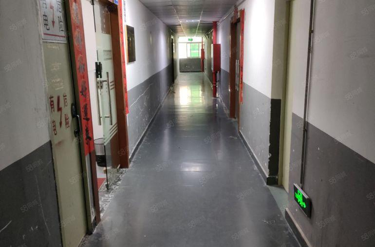 龙华浪口宝柯工业园精装修360平米厂房出租