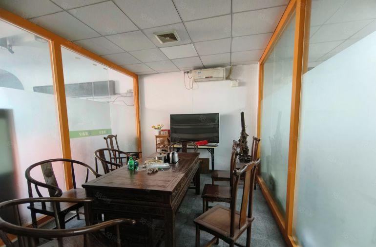 观澜竹村地铁口500平起2000平方厂房仓库出租一楼分租独院