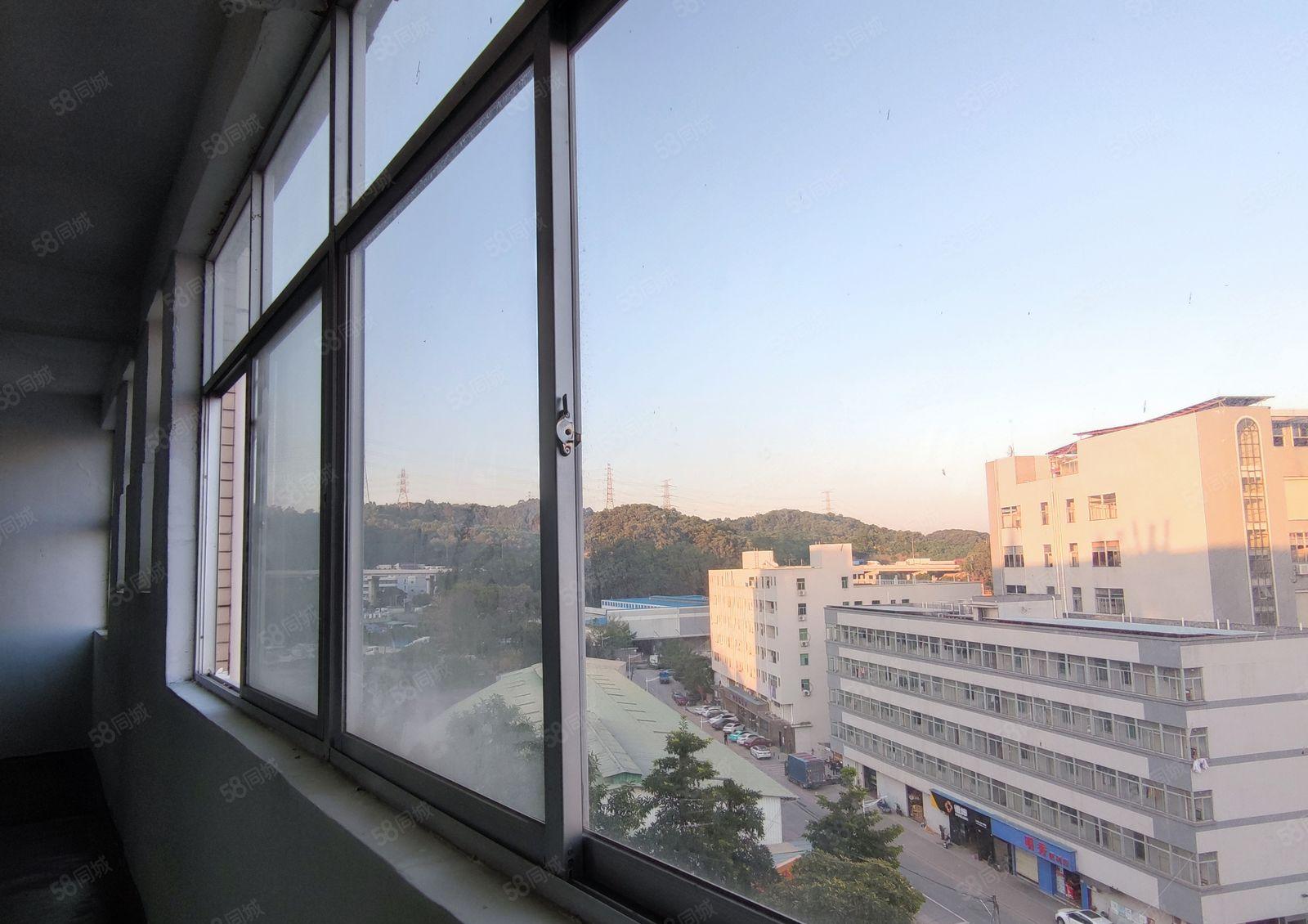 观澜章阁 铭盛工业园厂房出租380平方 带装修，配套饭堂