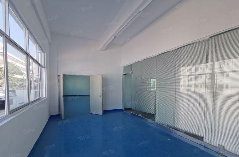 观澜桂花路400平方现成装修办公室地坪漆厂房出租分租水电齐全