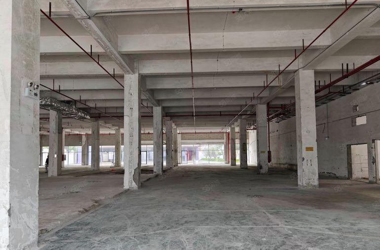 龙华地铁口楼2000平方出租研发办公生产交通方便