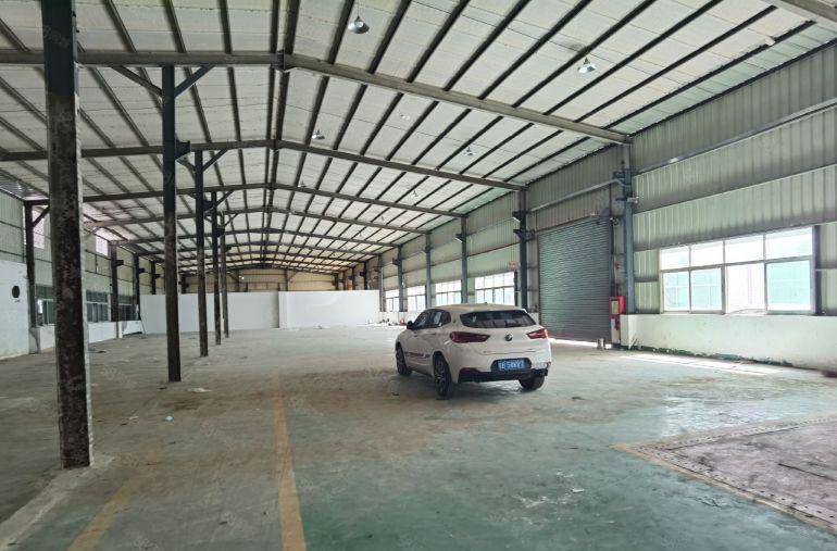 龙澜大道边原房东钢结构低价出租1600平方，层高8米可分租！