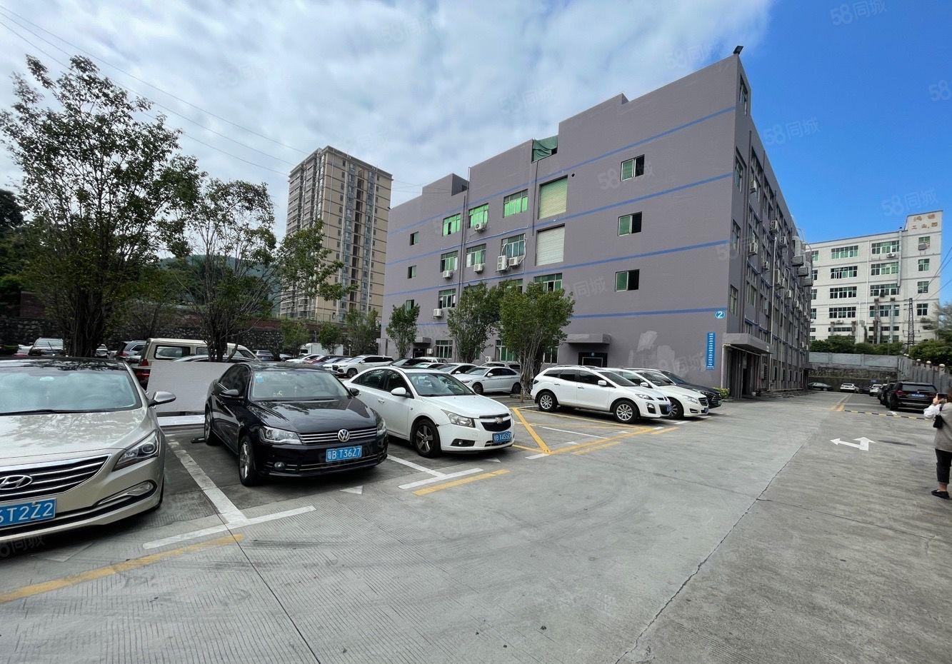 龙华大浪羊台山地铁口工业园新出4楼700平带装修厂房出租