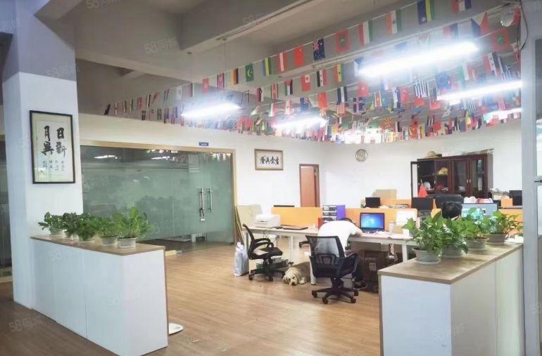 出租龙华油松工业园厂房一楼1300平出租带装修400平起分