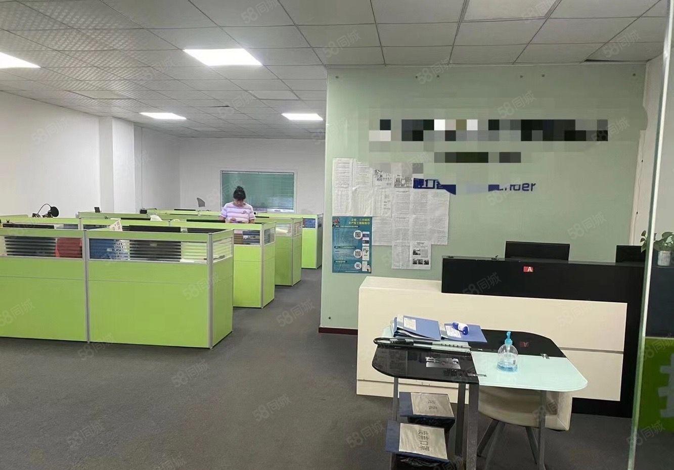 龙华大浪商业中心附近新出楼上精装厂房550平