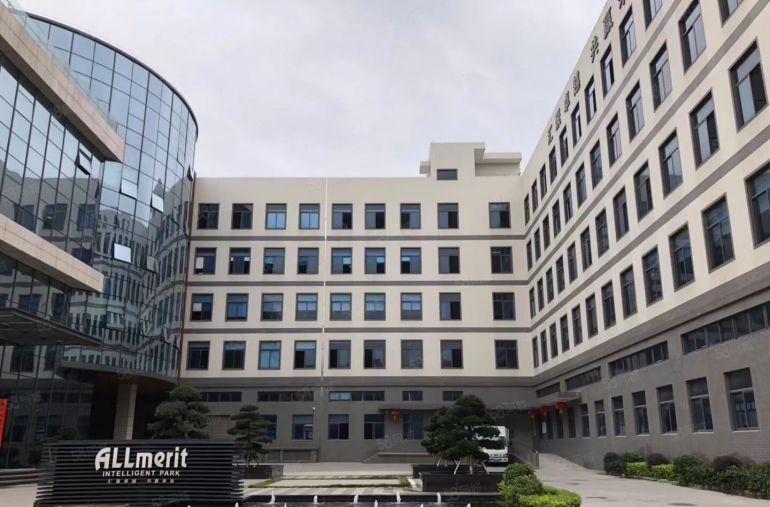 观澜一手房东楼上2000平方无尘车间无转让费厂房仓库低价出租