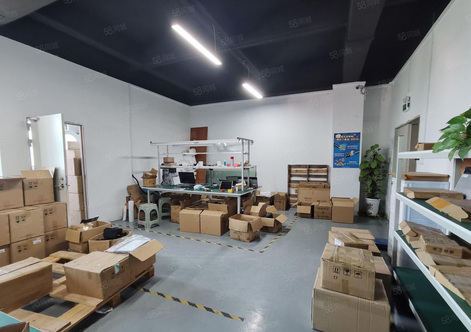 观澜章阁福前路边400平方精装修厂房仓库出租转租，不用转让费