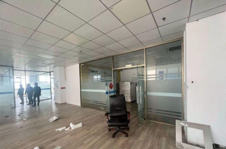 11块！精装修厂房现成办公室实际面积一口价红本厂房仓库出租