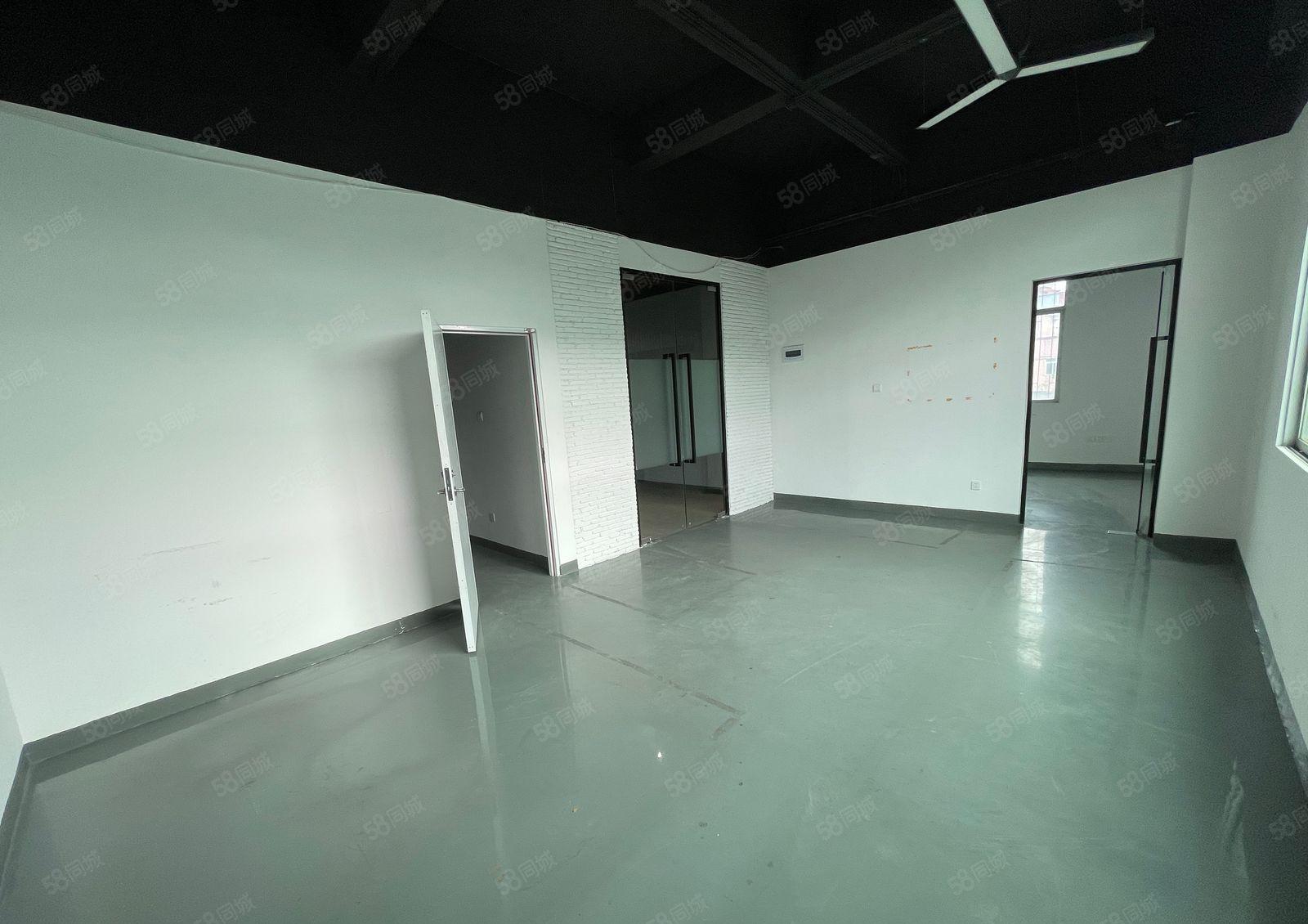 坂田地铁站218平米精装修厂房，适合电商办公，仓库，贸易等