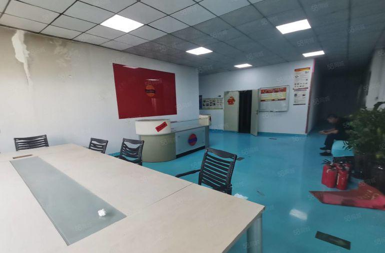 17元起租龙岗宝龙工业园新出楼上带装修1050平厂房出租分租