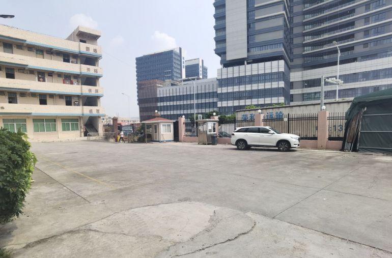 平湖华南城独院厂房出租5000平 可生产 办公仓库