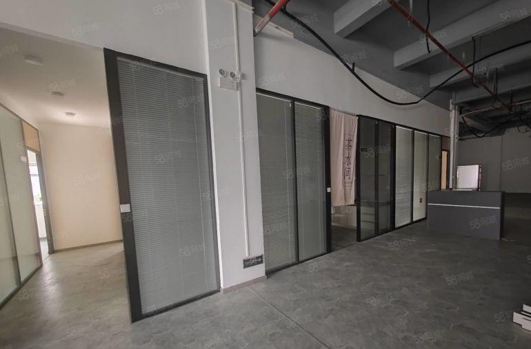 17元起租龙岗地铁口工业区新出一楼二楼1750平厂房出租分租