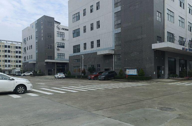 1000起租龙岗宝龙地铁口37000平方厂房仓库出租大小分租